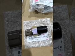 8-98119790-0 เซ็นเซอร์; กด