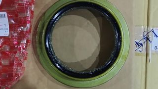 1-09625350-0 ซีลน้ำมันฮับ
